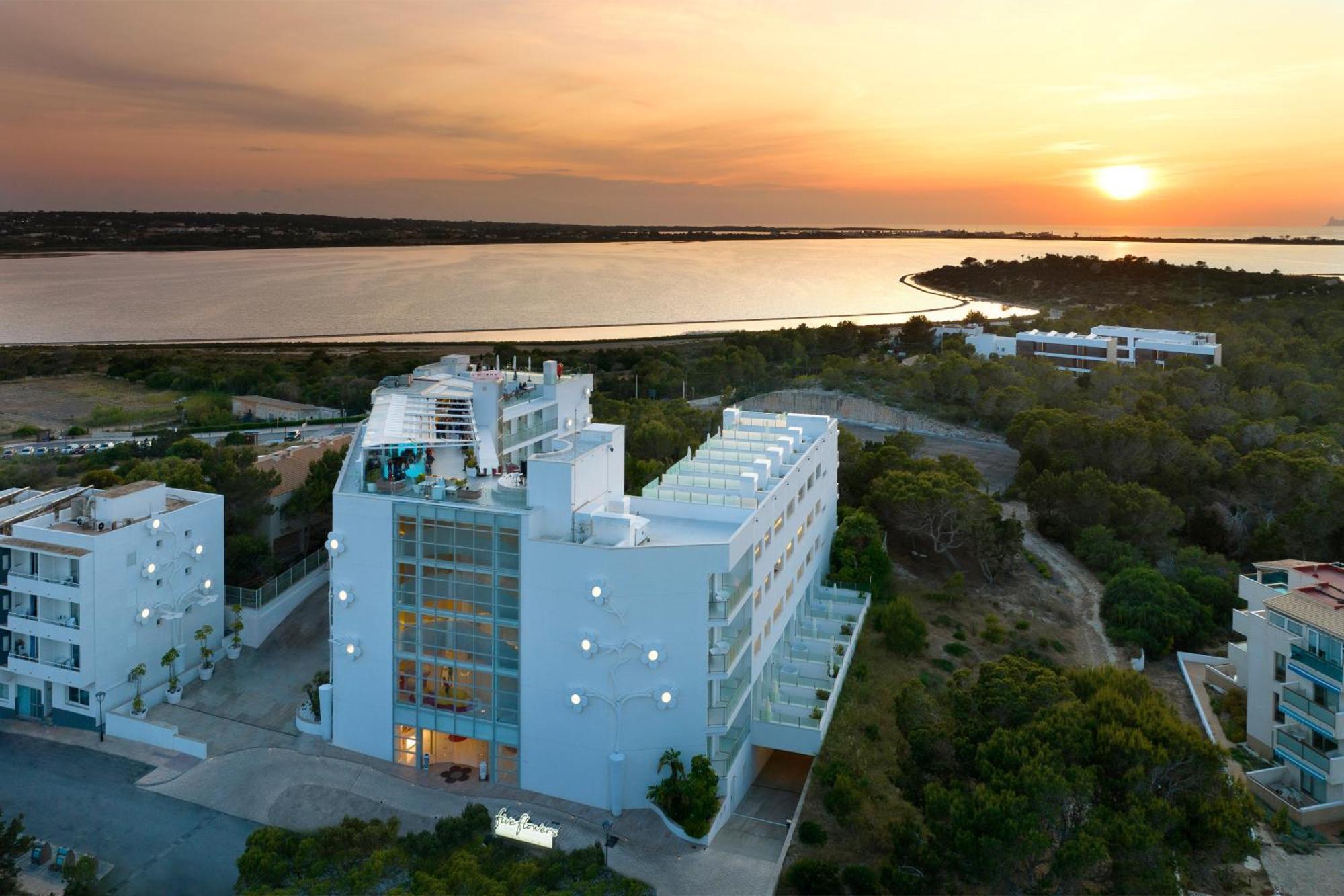 Five Flowers Hotel Formentera, Member Of Melia Collection Эс-Пужоль Экстерьер фото